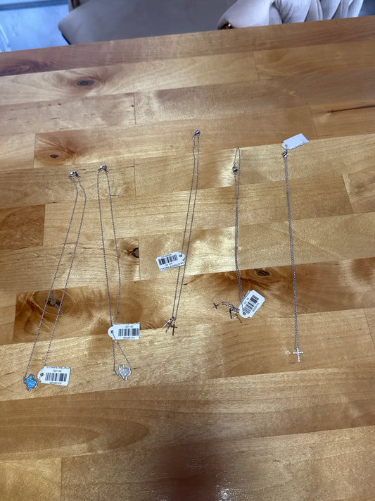 MUSTHAVE NECKLACE